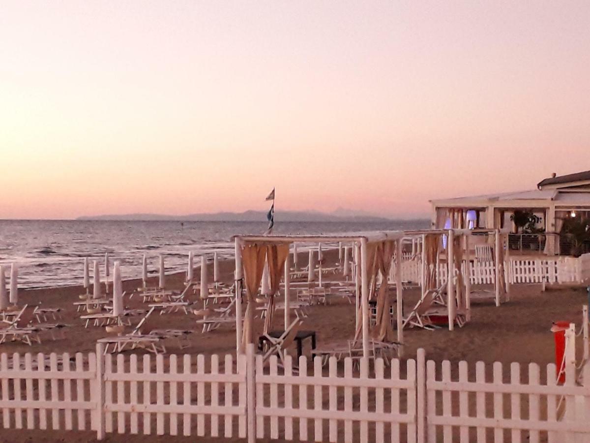 Villa Biagi San Vincenzo Buitenkant foto